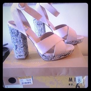 BNWT DSW blush pink and sparkle heels!